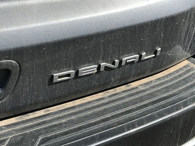 2022 Gmc Yukon Denali photo 4