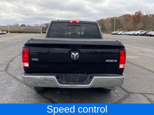 2017 Ram 1500 SLT photo 4