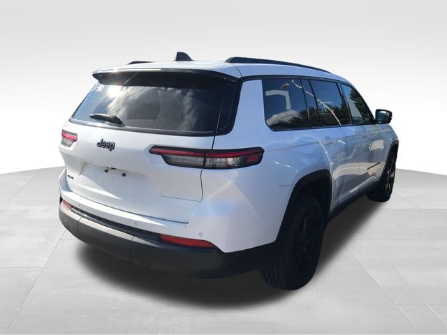 2024 Jeep Grand Cherokee Altitude photo 2