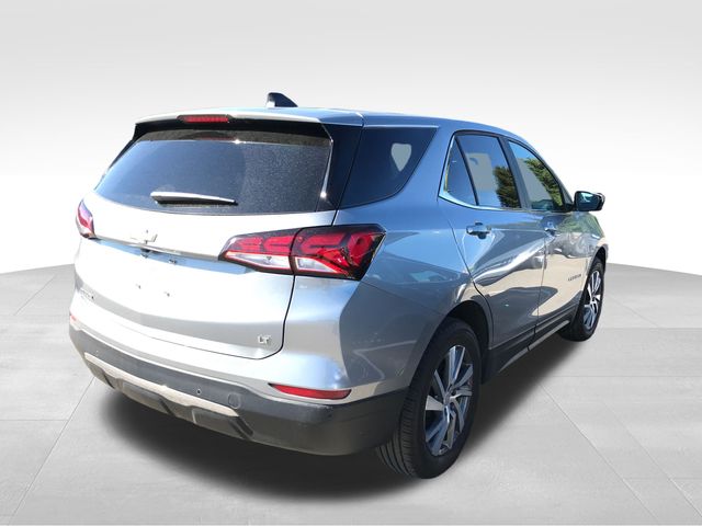 2024 Chevrolet Equinox LT photo 2