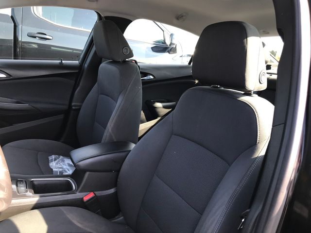 2019 Chevrolet Cruze LT photo 4