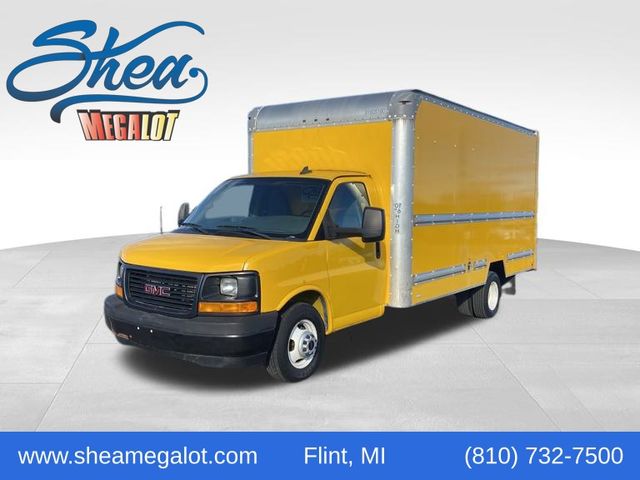2017 GMC Savana Cutaway Work Van's photo