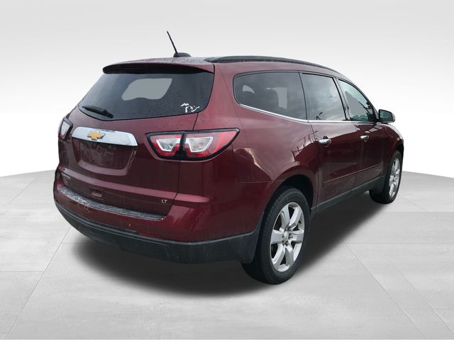 2017 Chevrolet Traverse 1LT photo 2
