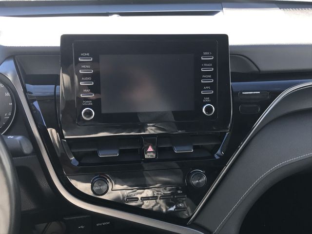 2023 Toyota Camry SE photo 3
