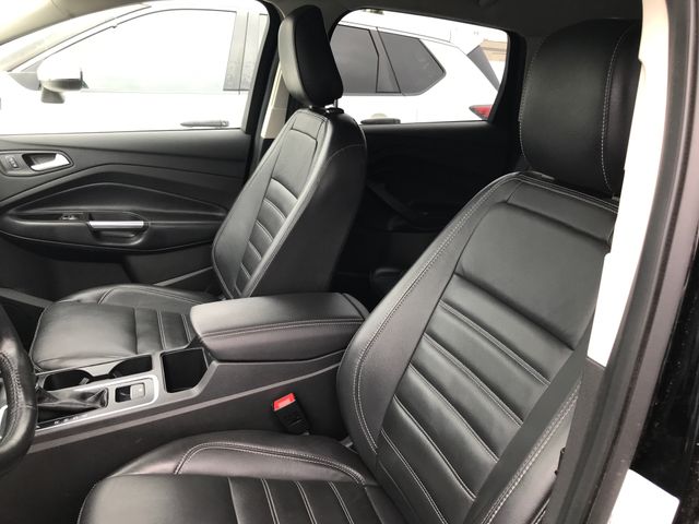 2019 Ford Escape Titanium photo 3