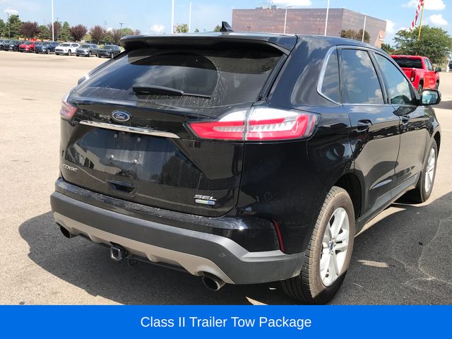 2019 Ford Edge SEL photo 2