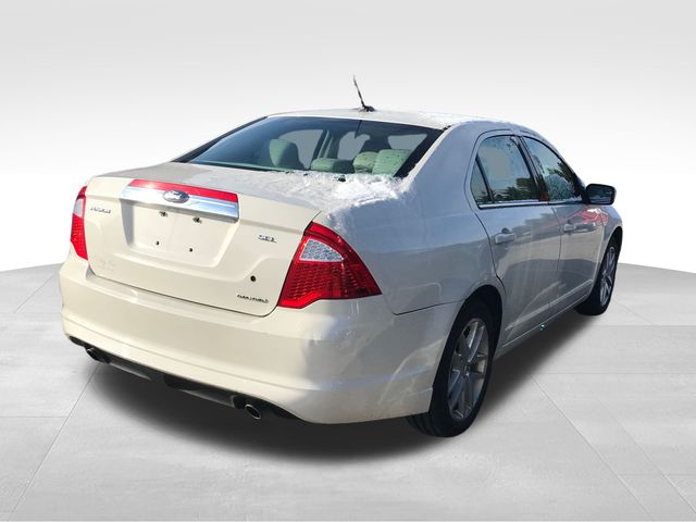 2012 Ford Fusion SEL photo 2