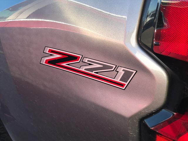 2024 Chevrolet Colorado Z71 photo 3