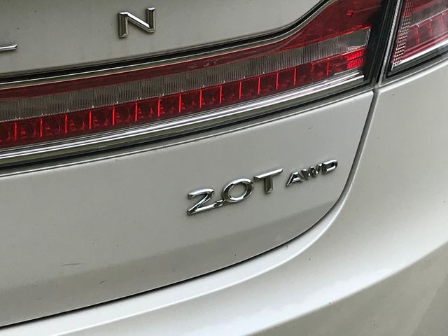 2017 Lincoln MKZ Reserve photo 4