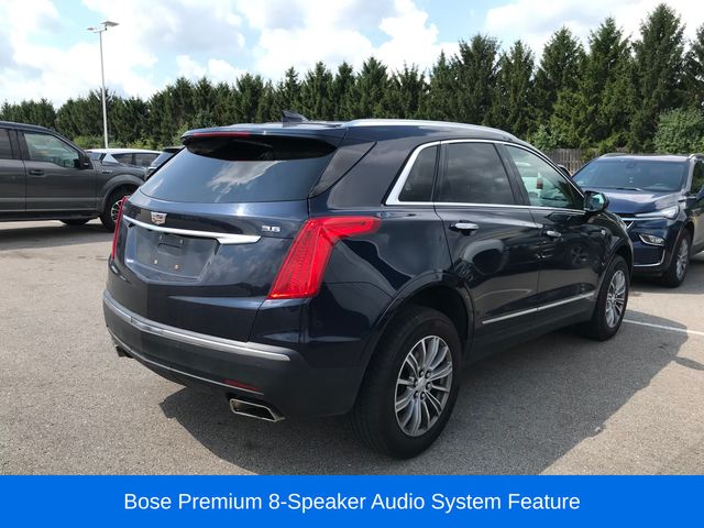 2017 Cadillac XT5 Luxury photo 2