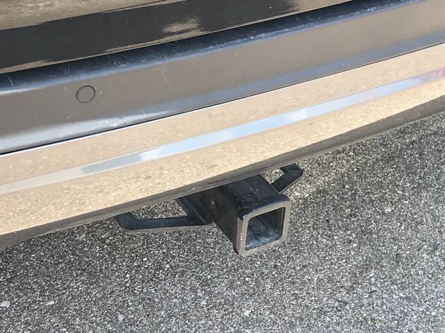 2019 Ford Escape SEL photo 3