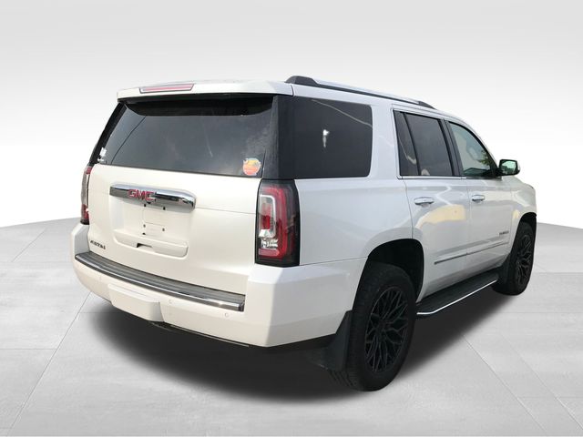 2017 Gmc Yukon Denali photo 2