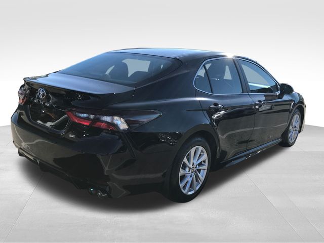 2023 Toyota Camry SE photo 2
