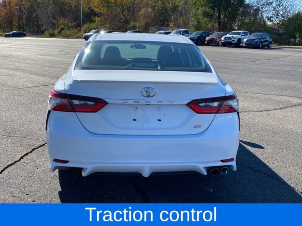 Used 2022 Toyota Camry SE Sedan