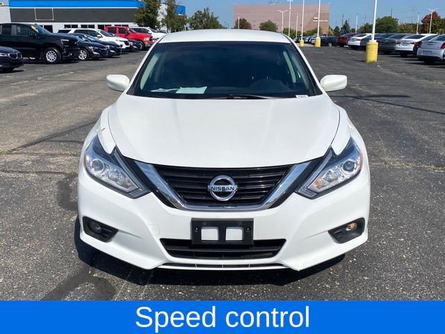 2018 Nissan Altima 2.5 SV photo 2