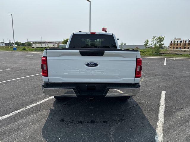 2021 Ford F-150 XLT photo 4