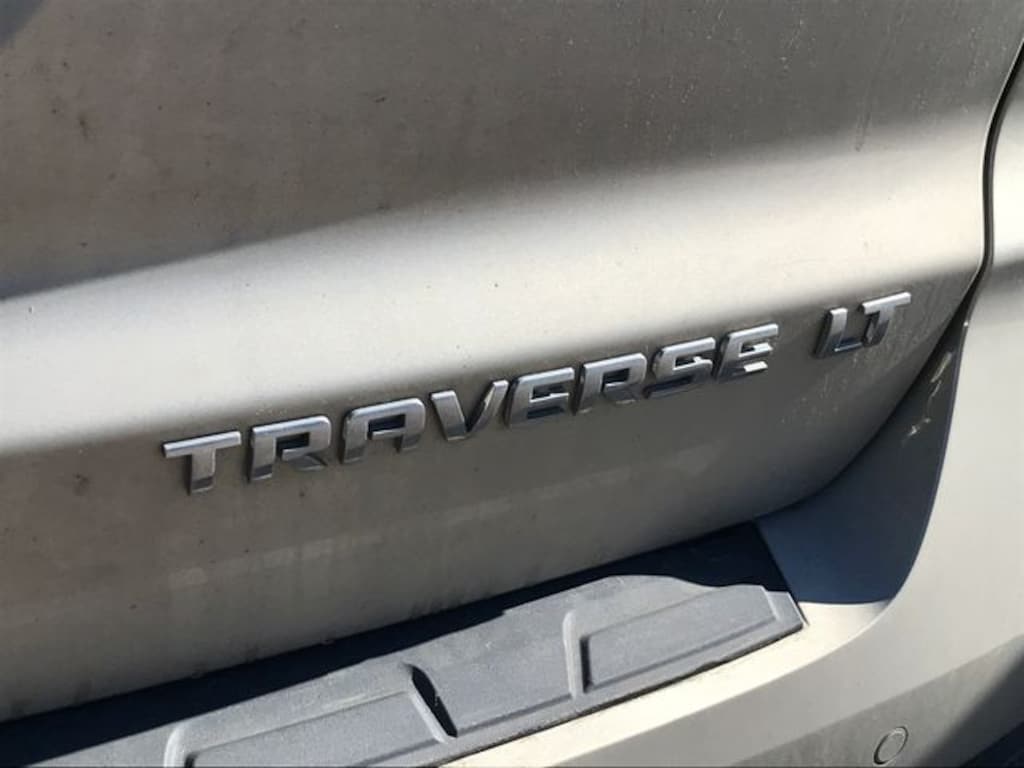 Used 2015 Chevrolet Traverse LT SUV