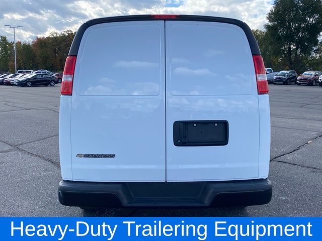 2024 Chevrolet Express 2500 Work Van photo 3
