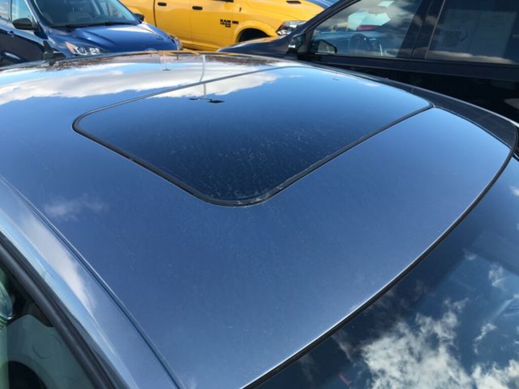 Used 2022 Volkswagen Passat 2.0T Limited Edition Sedan