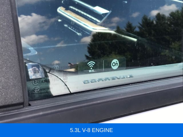 2025 Chevrolet Silverado 1500 LT photo 3