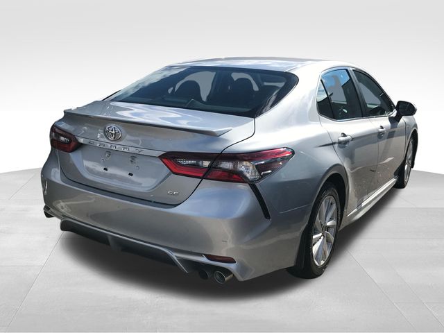 2023 Toyota Camry SE photo 2