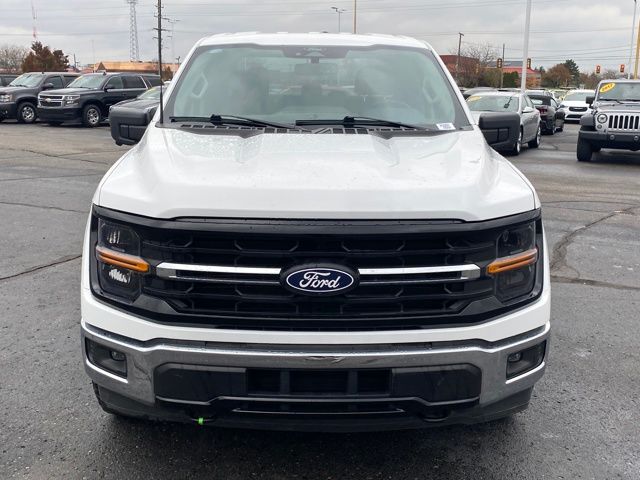 2024 Ford F-150 XLT photo 2