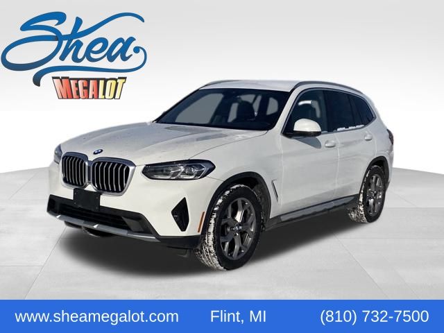 2022 BMW X3 30i's photo