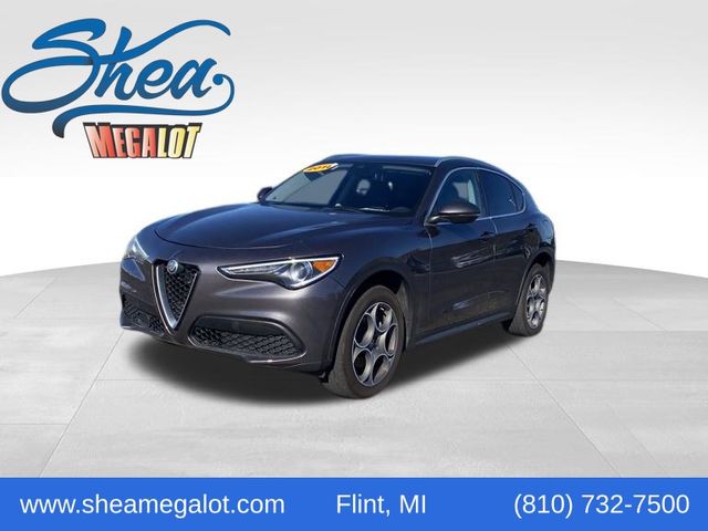 2018 Alfa Romeo Stelvio Base's photo