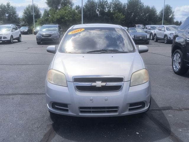 Used 2007 Chevrolet Aveo LS with VIN KL1TD56687B057322 for sale in Flint, MI