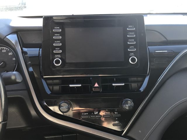 2021 Toyota Camry SE photo 4