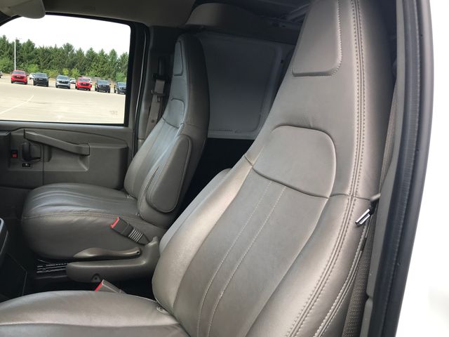 2024 Chevrolet Express 2500 Work Van photo 3