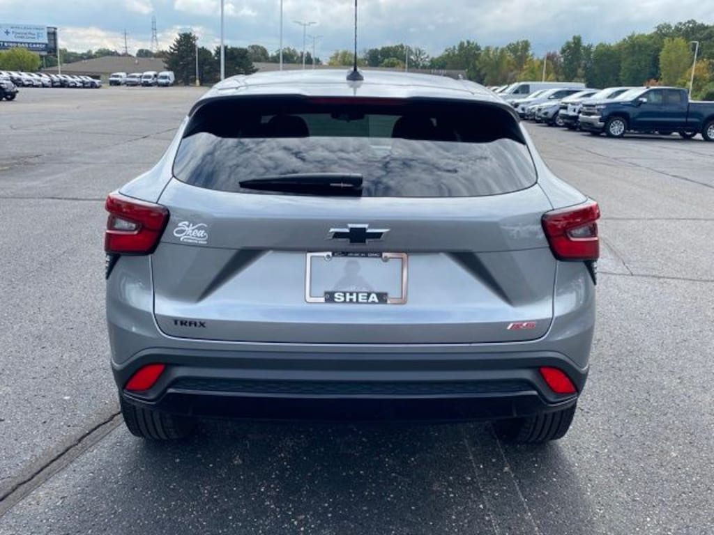 Used 2024 Chevrolet Trax 1RS SUV