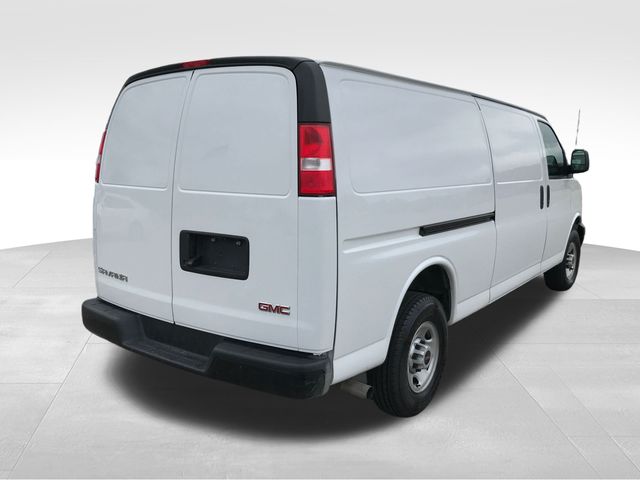 2024 Gmc Savana Cargo 2500 photo 2
