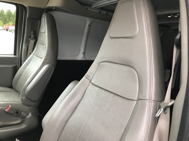 2024 Gmc Savana Cargo 2500 photo 4