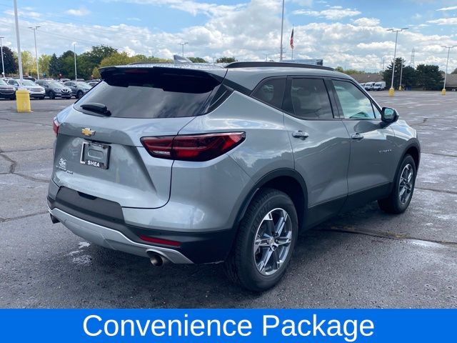 2023 Chevrolet Blazer 2LT photo 3