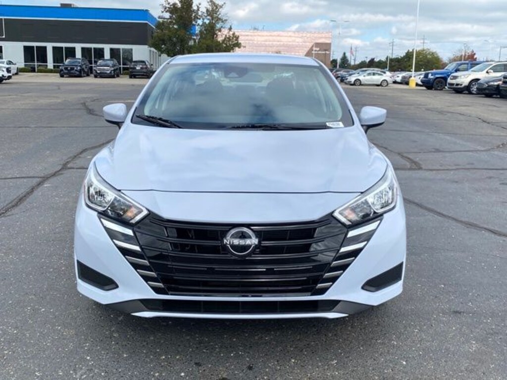 Used 2024 Nissan Versa 1.6 SV Sedan