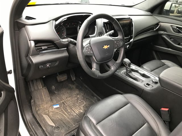 2023 Chevrolet Traverse Leather photo 2