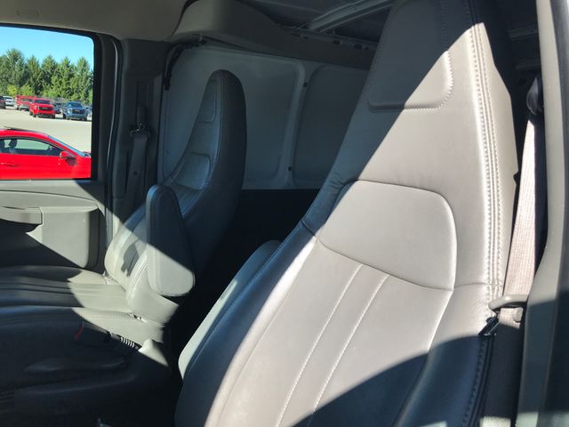 2024 Gmc Savana Cargo 2500 photo 3