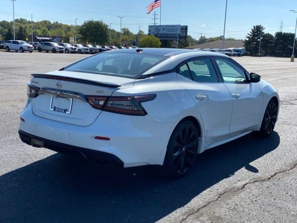 Used 2019 Nissan Maxima SR Sedan