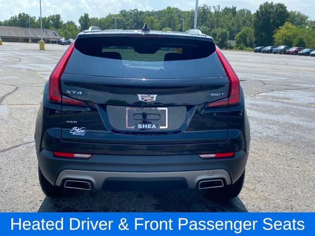 2023 Cadillac XT4 Premium Luxury photo 3