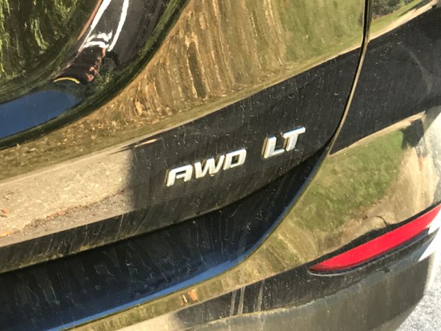 2024 Chevrolet Equinox LT photo 3