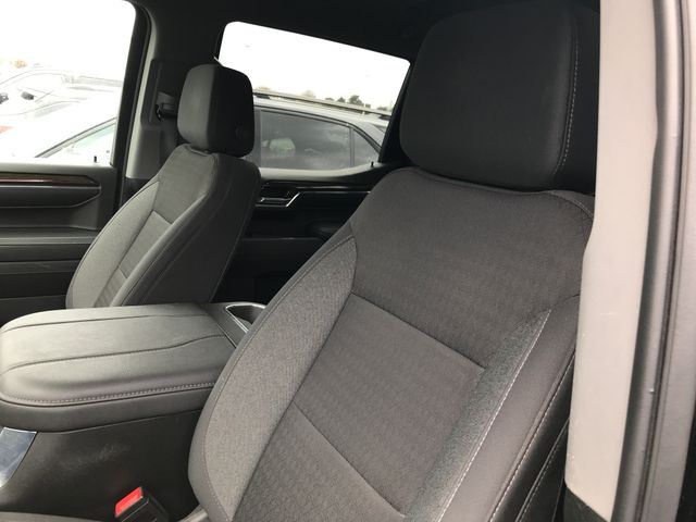 2024 Chevrolet Silverado 1500 RST photo 4