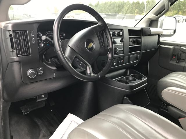 2022 Chevrolet Express 2500 Work Van Cargo photo 2