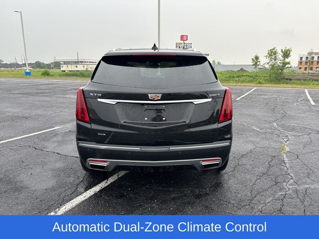 2022 Cadillac XT5 Premium Luxury photo 3