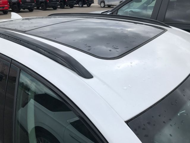 2023 Buick Envision Essence photo 3