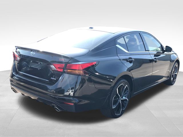 2024 Nissan Altima 2.5 SR photo 2