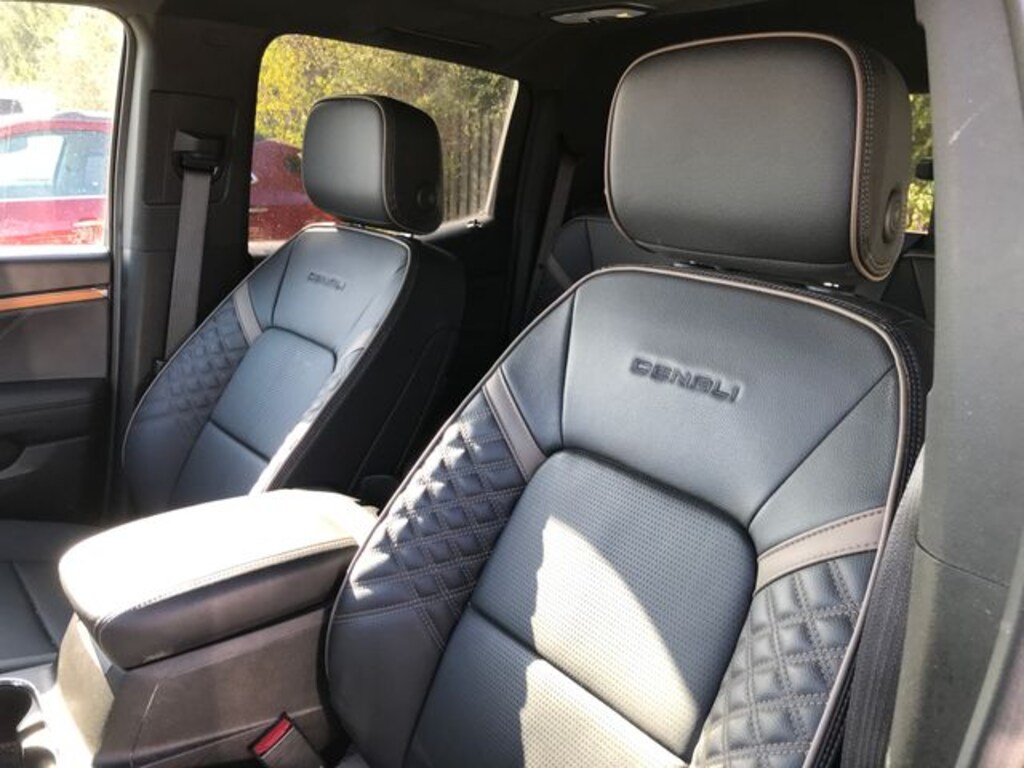 Used 2023 GMC Canyon Denali Truck