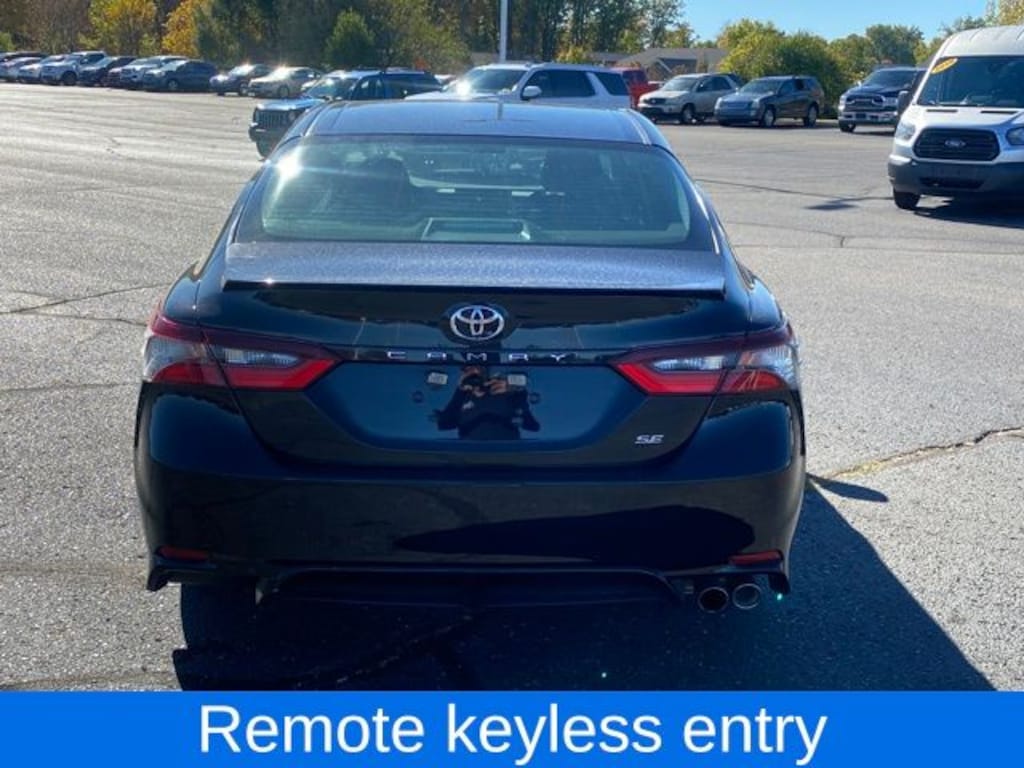 Used 2022 Toyota Camry SE Sedan