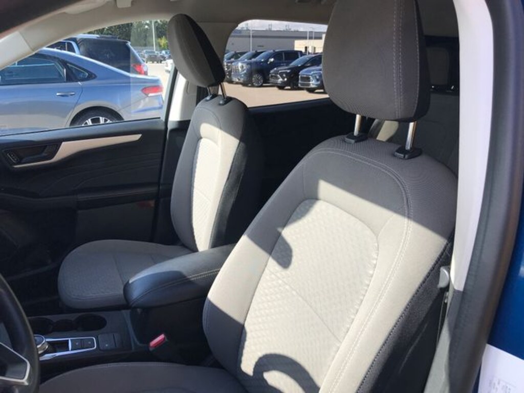 Used 2022 Ford Escape Hybrid SE SUV