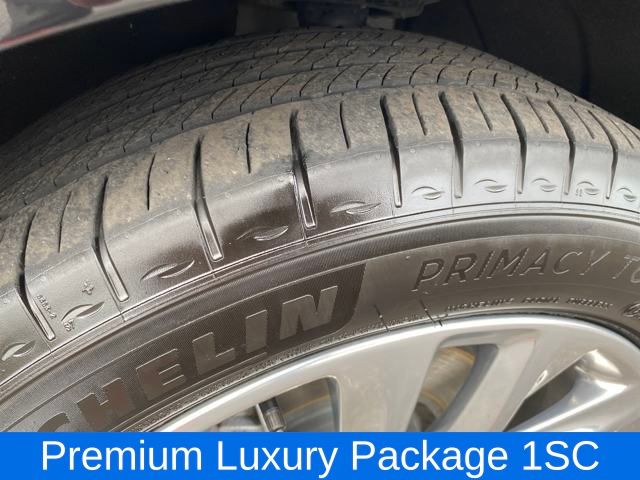 2023 Cadillac XT6 Premium Luxury photo 3